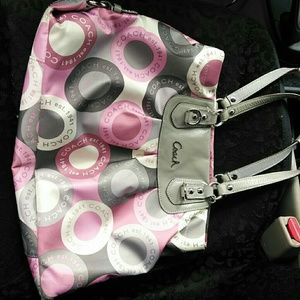 LIKE NEW ***Coach signature circles medium handbag
